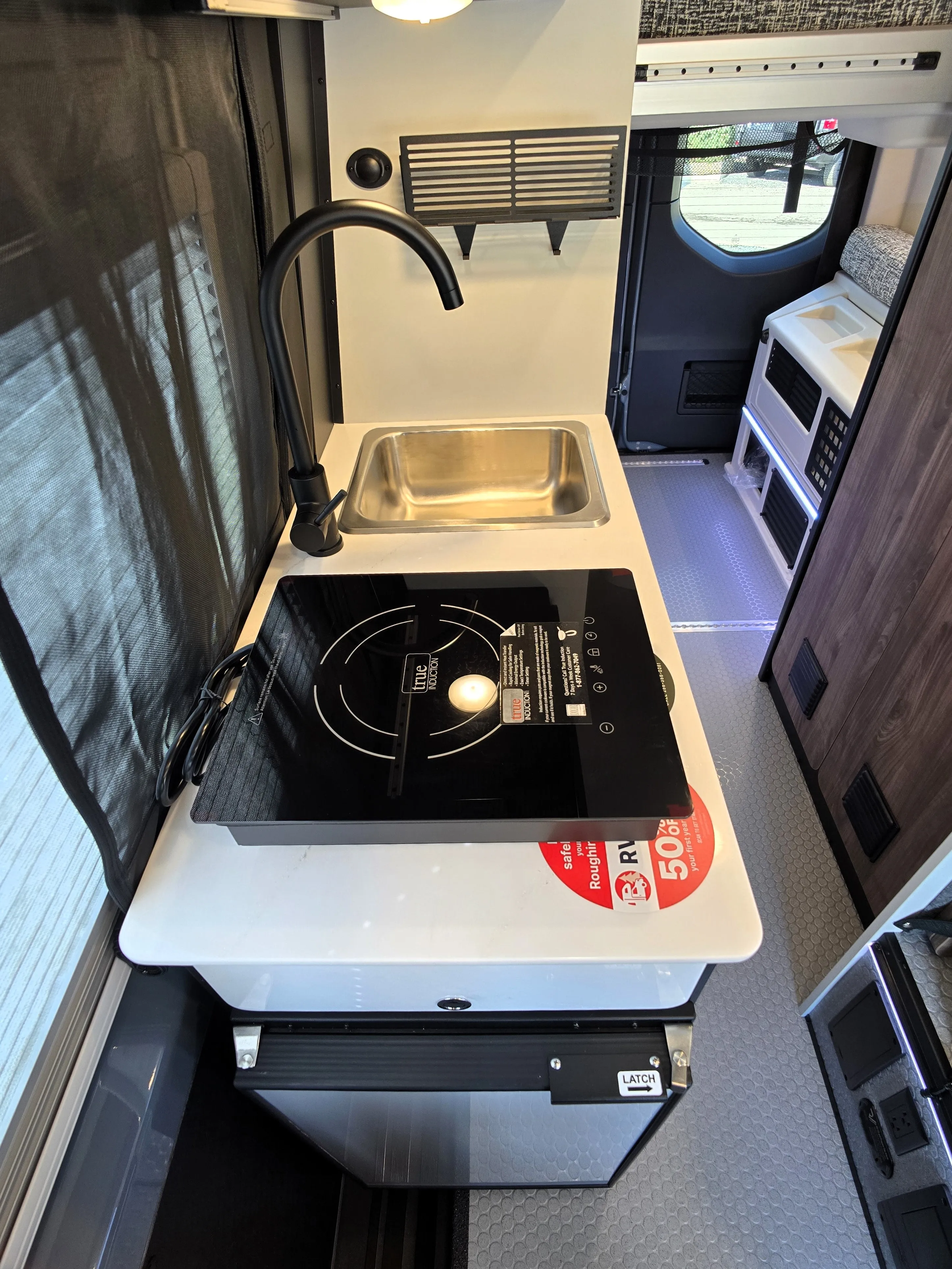 2025 Tiffin GH1 Adventure Bar with Starlink & Upgraded Battery