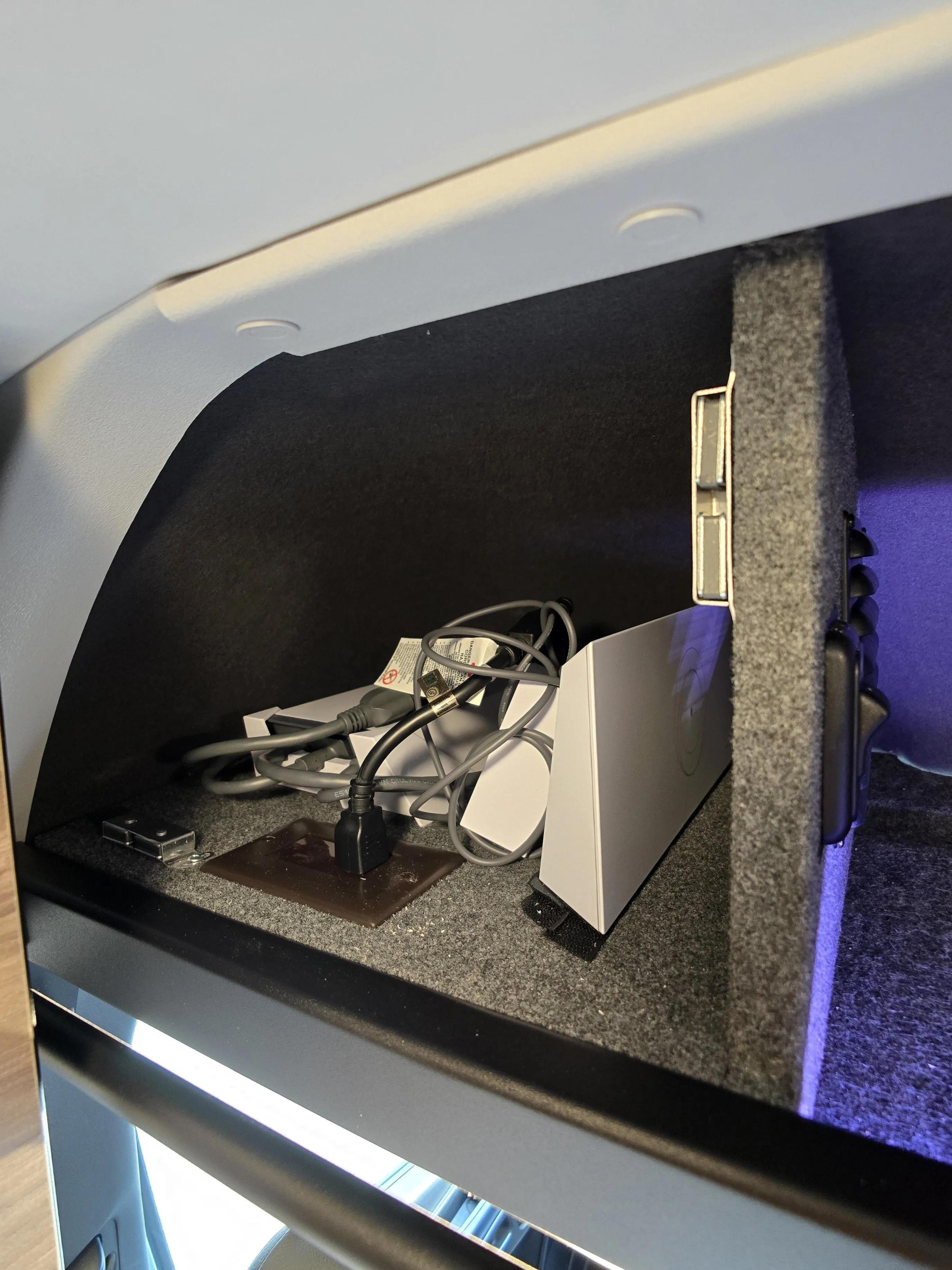 2025 Tiffin GH1 Adventure Bar with Starlink & Upgraded Battery