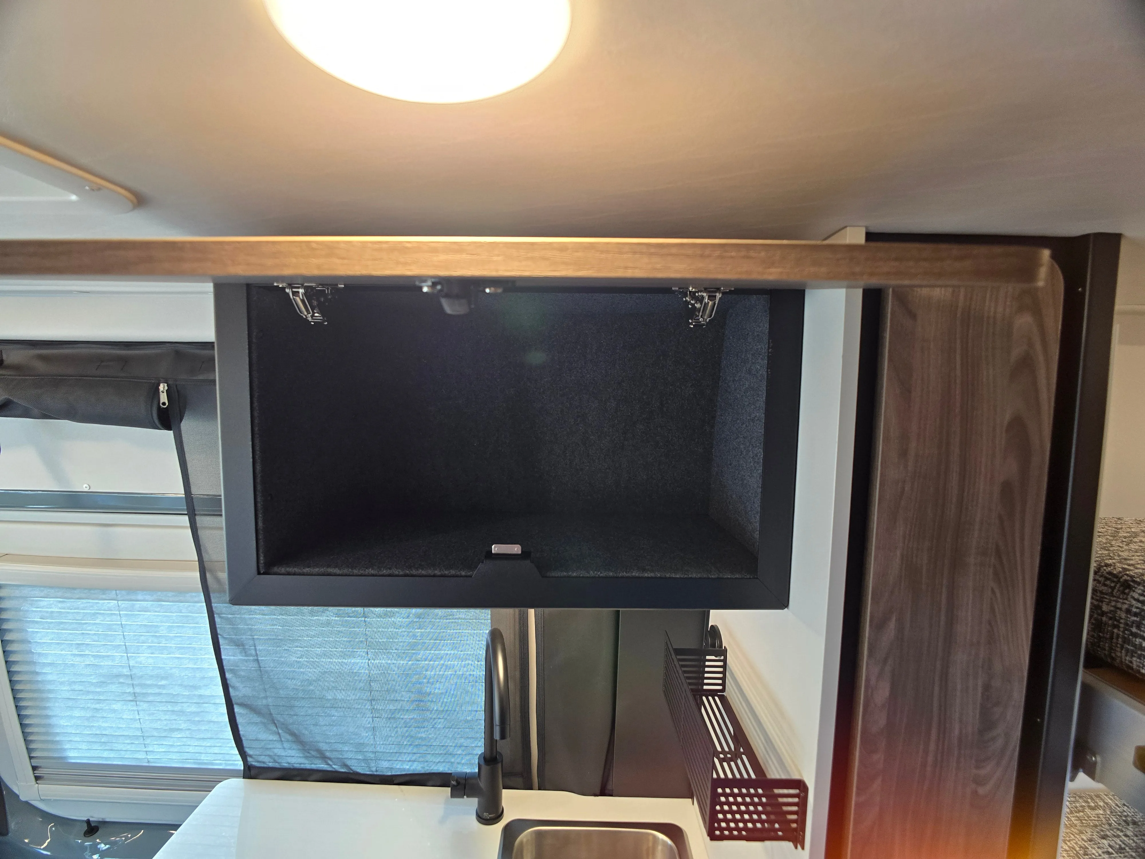 2025 Tiffin GH1 Adventure Bar with Starlink & Upgraded Battery