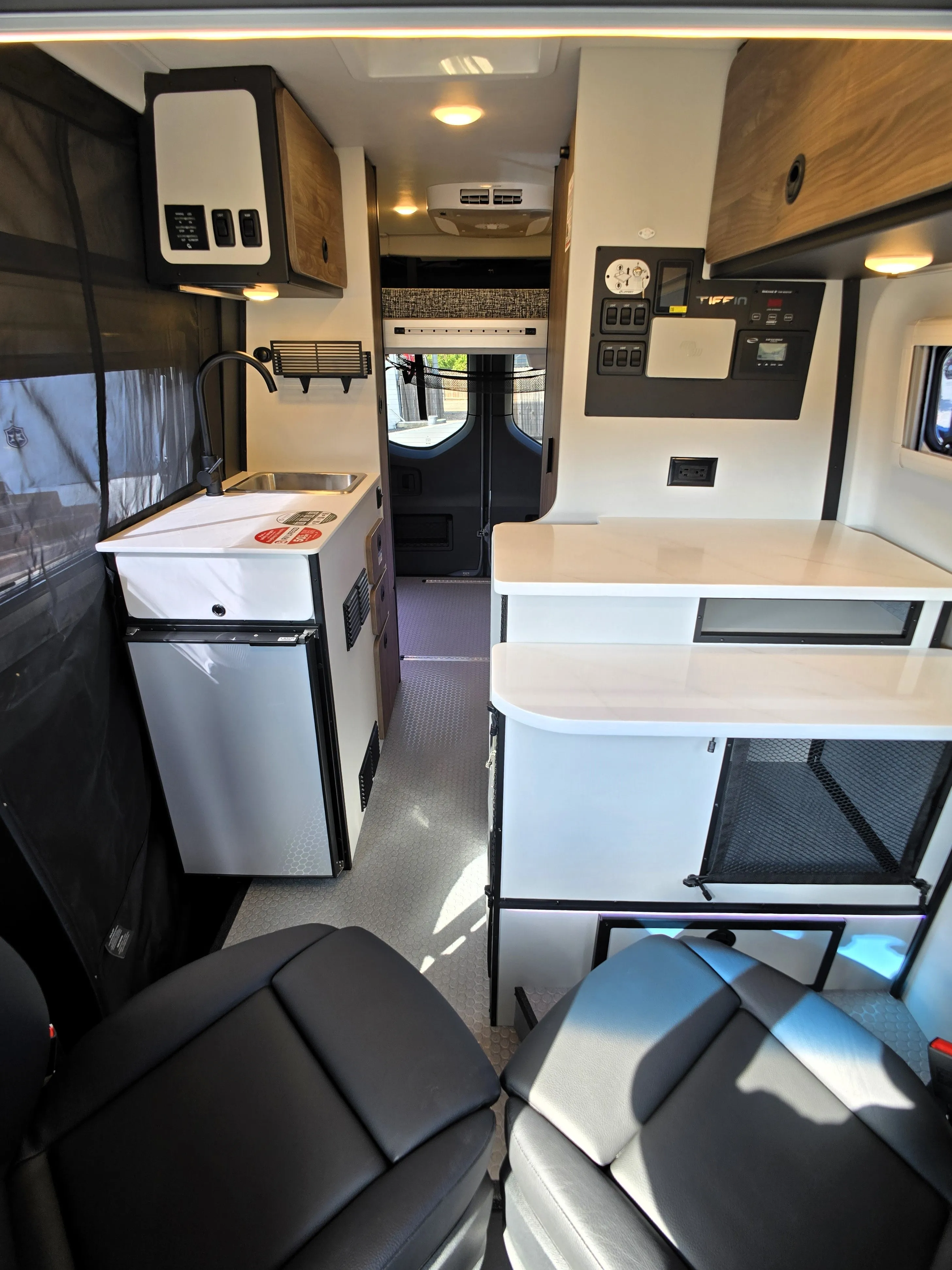 2025 Tiffin GH1 Adventure Bar with Starlink & Upgraded Battery
