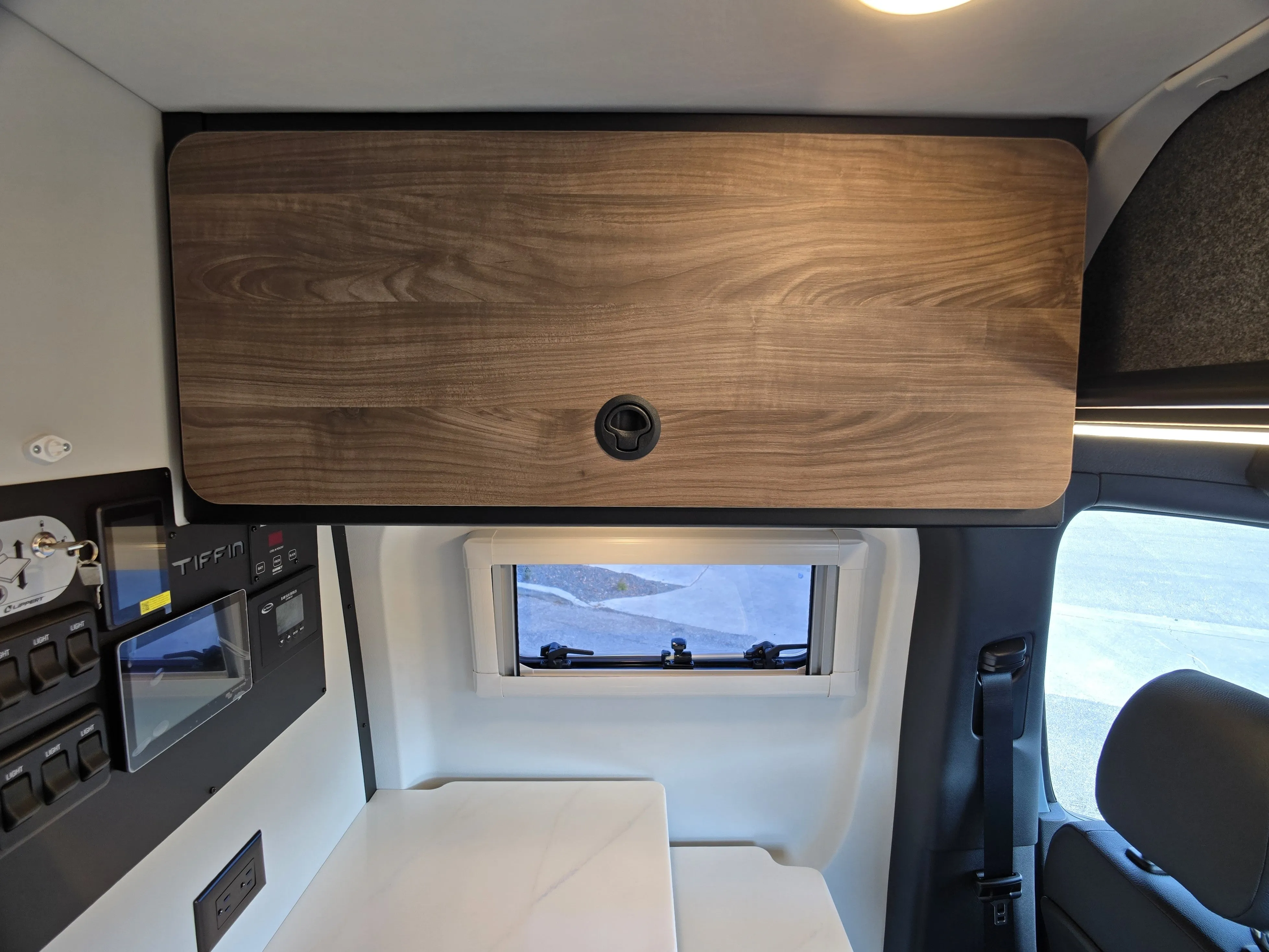 2025 Tiffin GH1 Adventure Bar with Starlink & Upgraded Battery