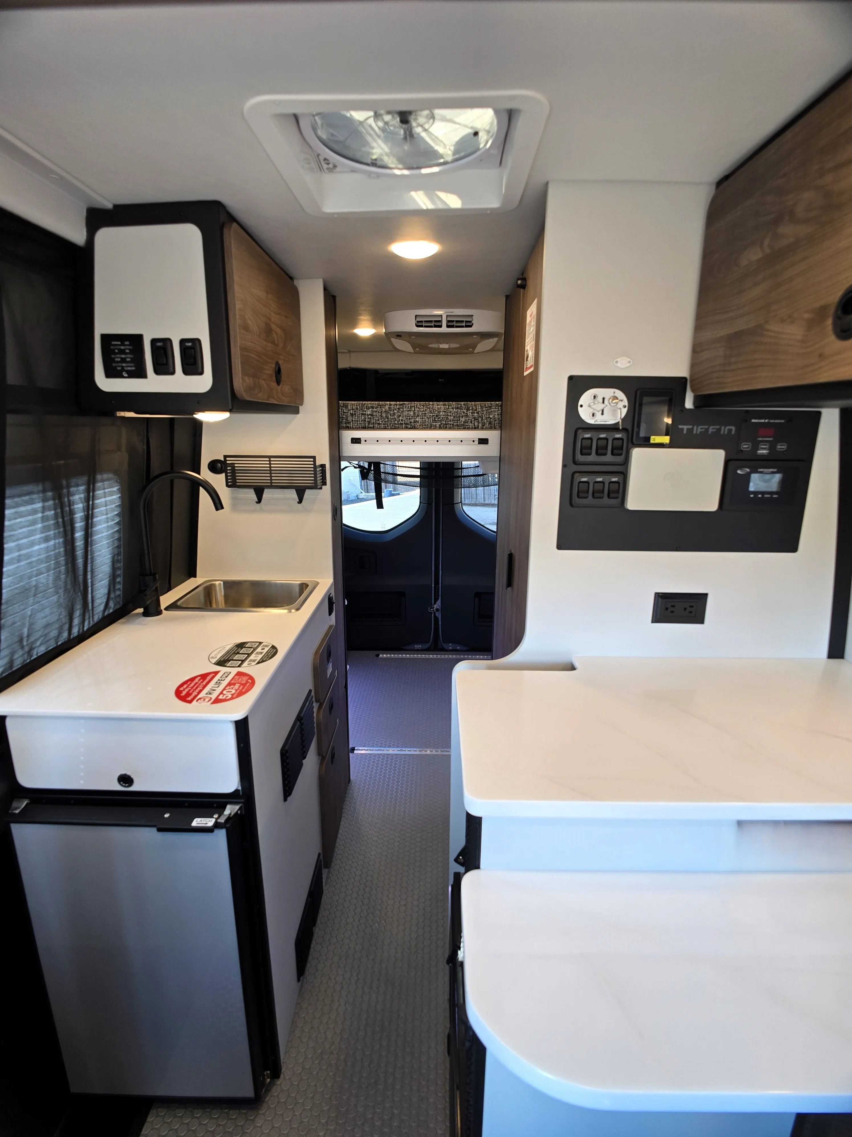 2025 Tiffin GH1 Adventure Bar with Starlink & Upgraded Battery
