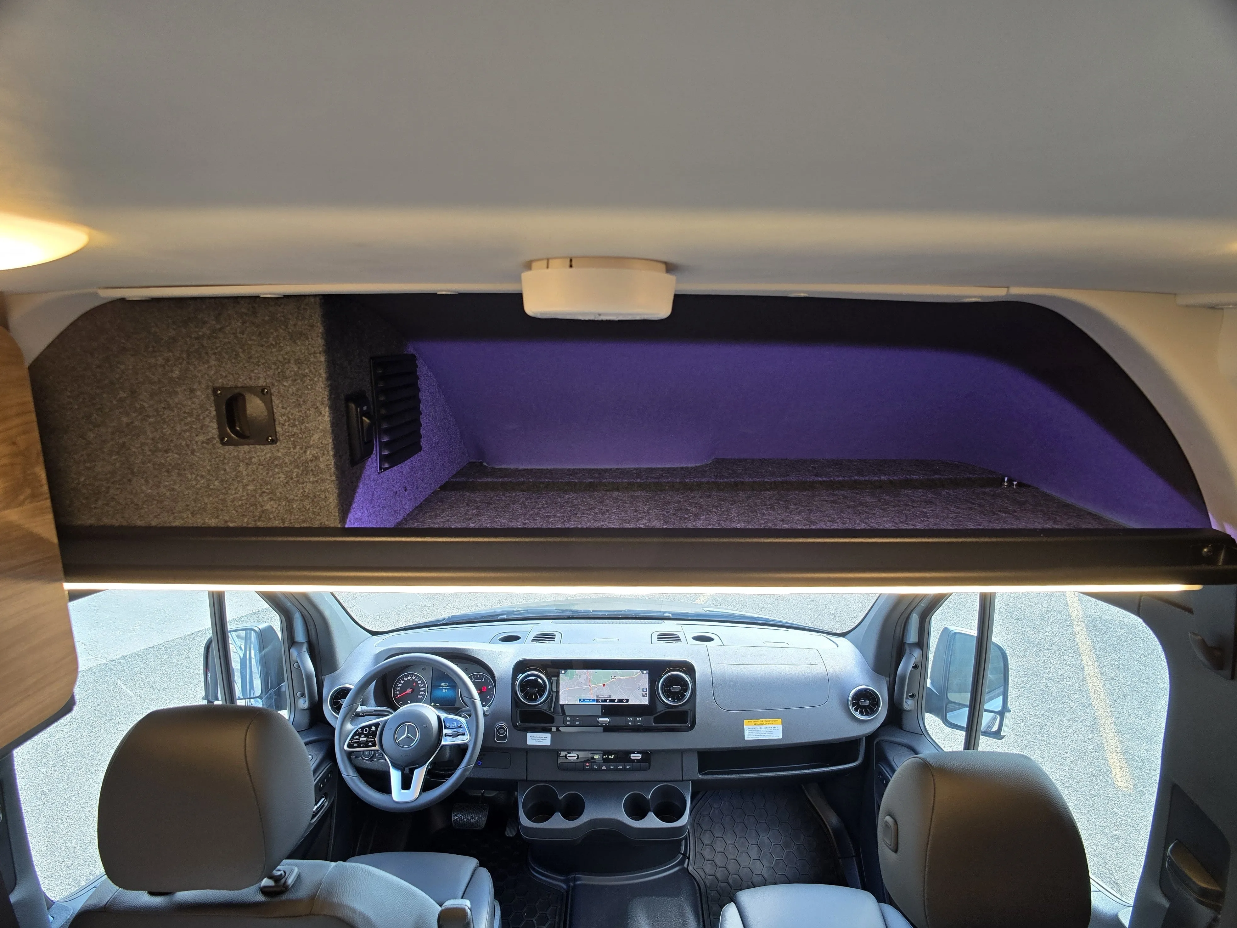 2025 Tiffin GH1 Adventure Bar with Starlink & Upgraded Battery