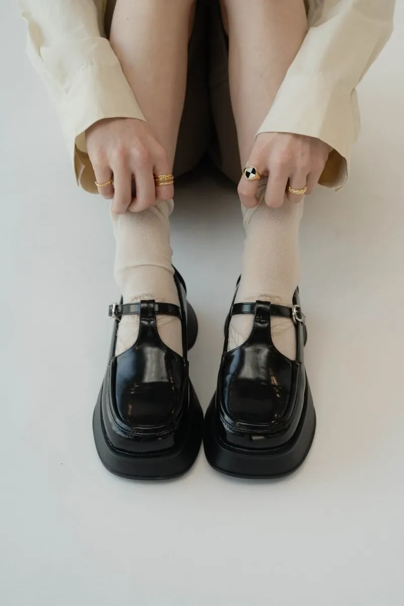 platform loafers/black